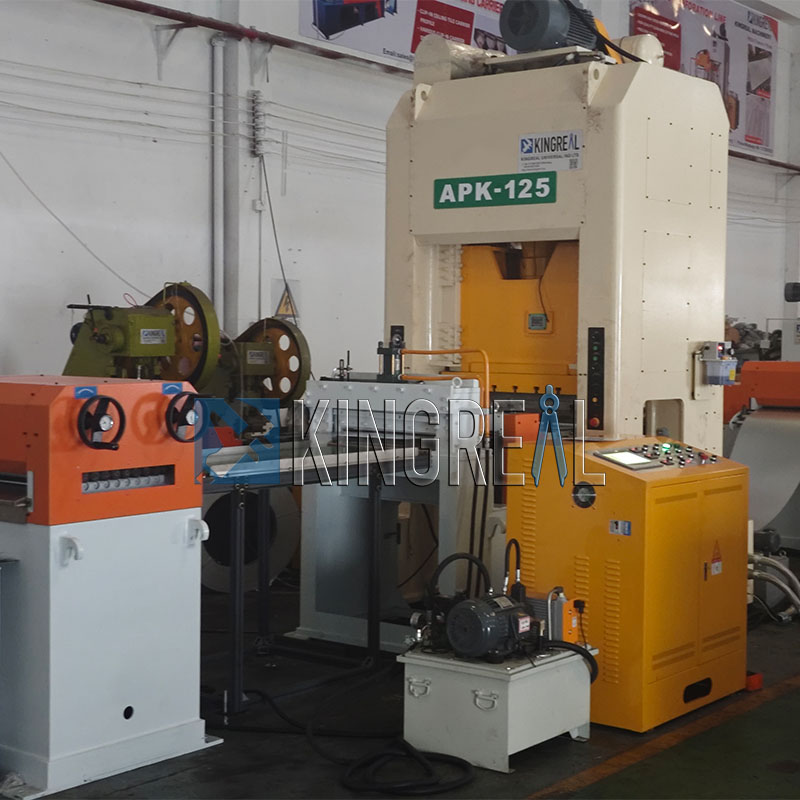 Metal punching machine